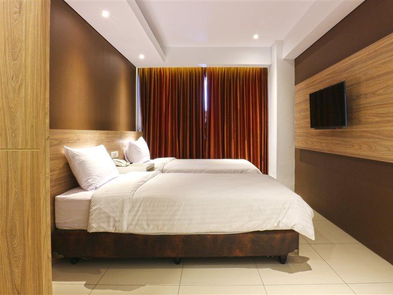 Kampioen Bed & Breakfast Bandung Exterior photo