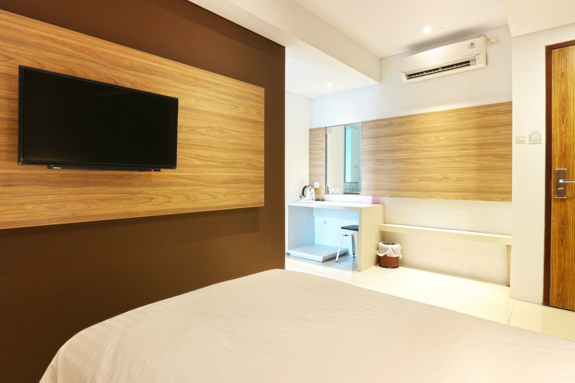 Kampioen Bed & Breakfast Bandung Exterior photo